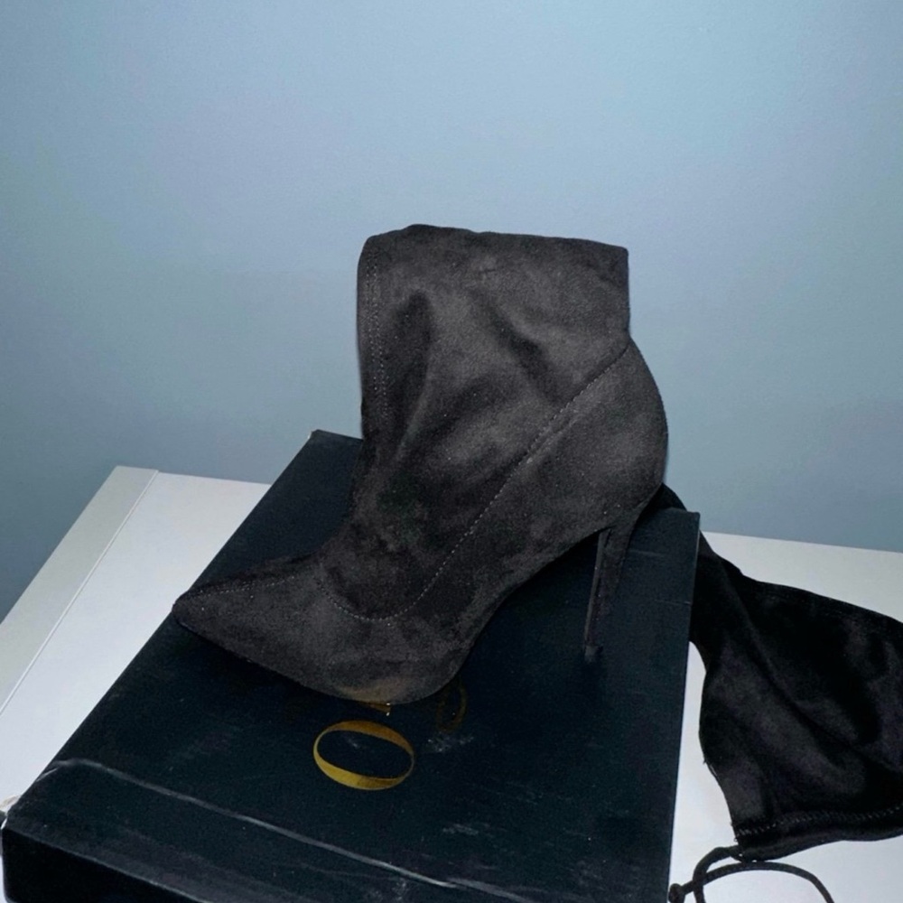 Elegant Black Suede Women's over the knee Boots